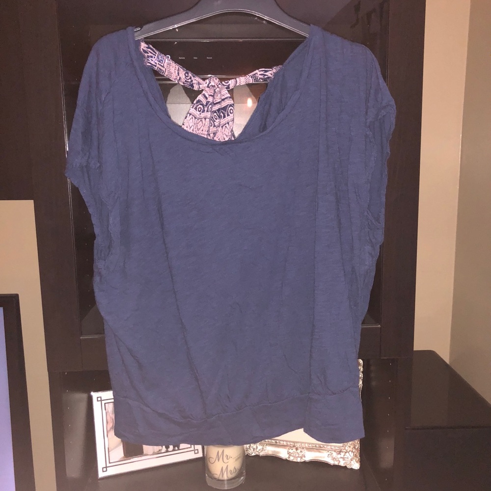 American Eagle bow back tee XL
